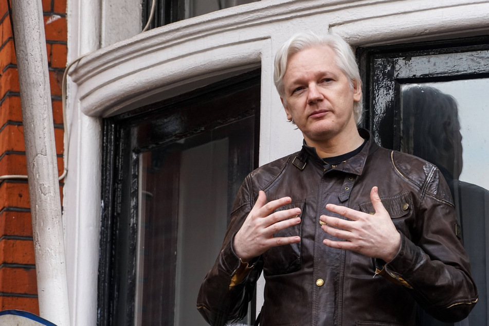 UK High Court overturns ruling not to extradite Julian Assange
