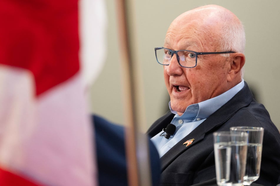 US ambassador claims Trump's tariffs helped Canada and says Ottawa didn't pay for massive new bridge