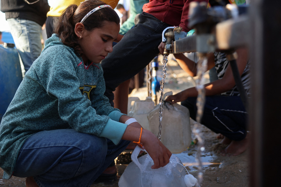 Israel accused of using water access as "weapon" in Gaza