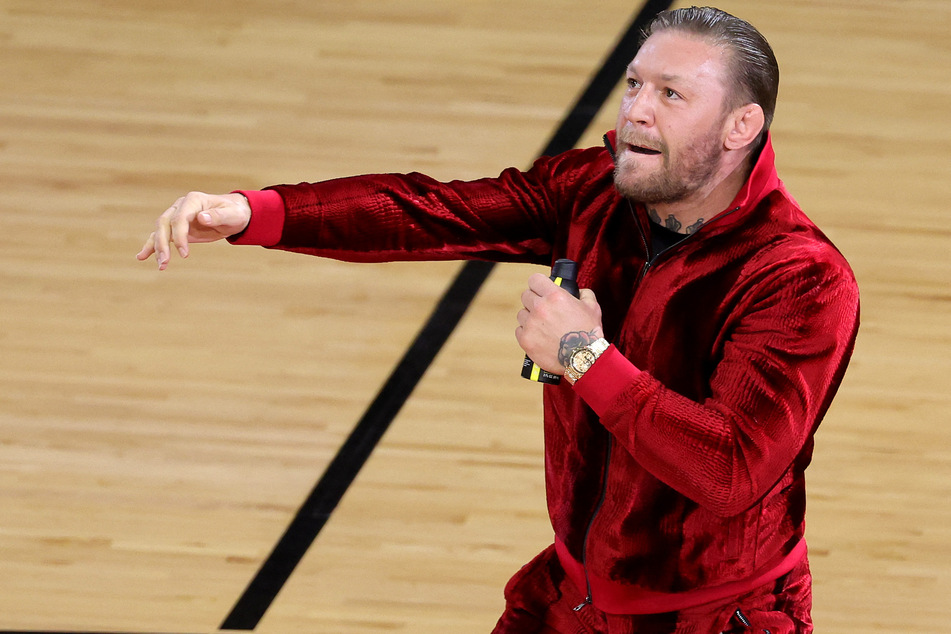 Conor McGregor beatdown sends Miami Heat mascot to hospital