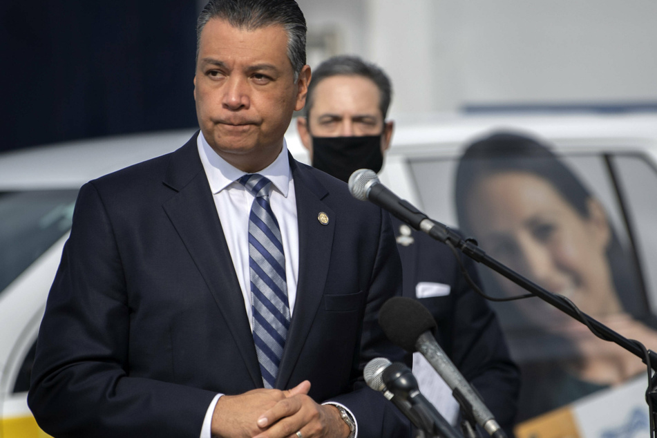 Alex Padilla sworn in as California’s first Latino senator