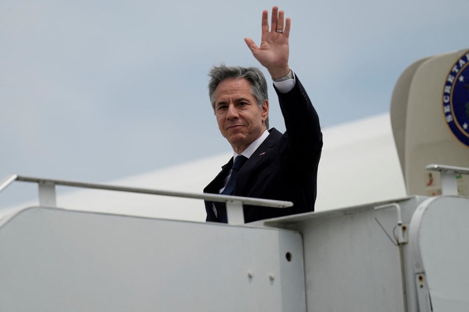 Secretary of State Antony Blinken has said the United States is putting forward a UN Security Council resolution calling for an "immediate ceasefire" in Gaza.