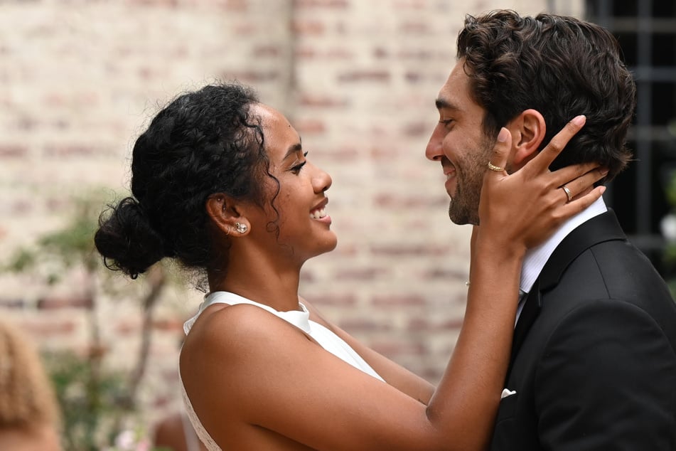 The Bachelor: Joey Graziadei's contestants go to battle in "dumbest fight" of franchise