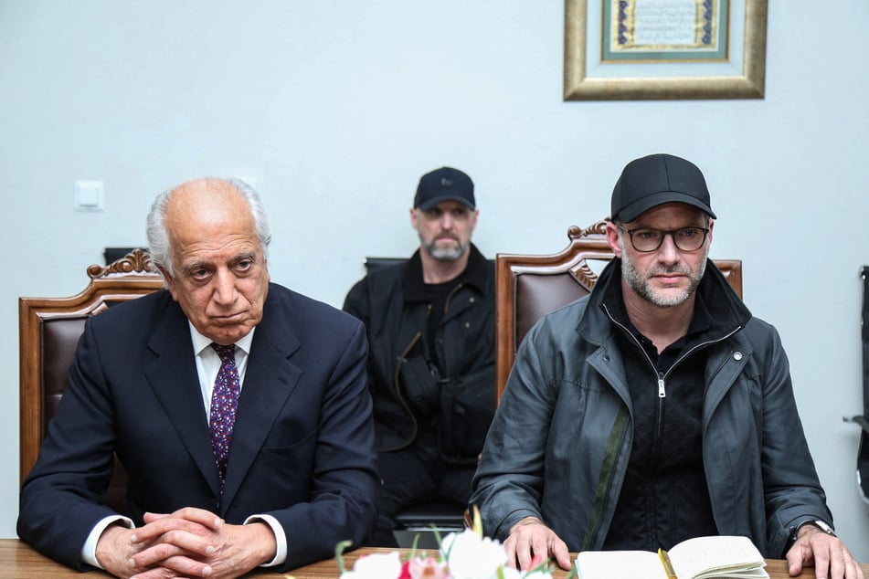 US hostage envoy Adam Boehler (r.) and former US envoy to Afghanistan Zalmay Khalilzad led negotiations for Glezmann's release.