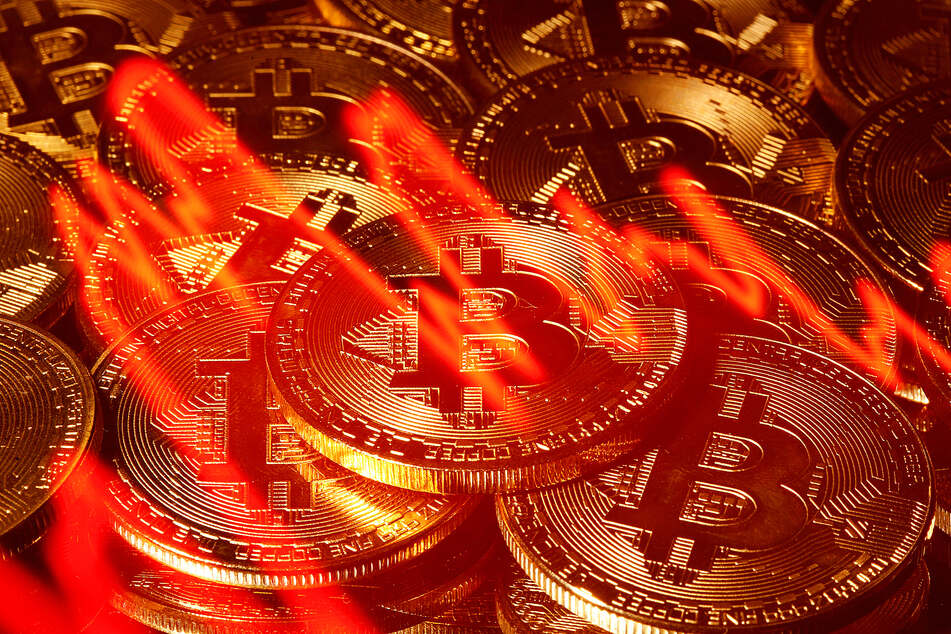Crypto platform drops shock announcement on its users amid price crash