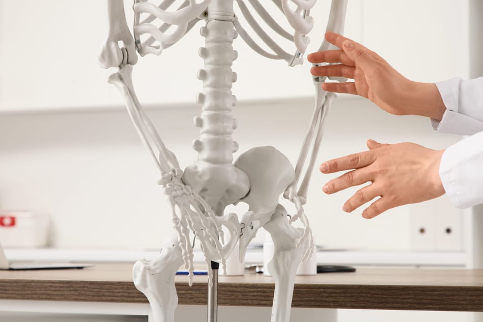 Science-backed support for your hip and knee pain has just arrived at Skechers