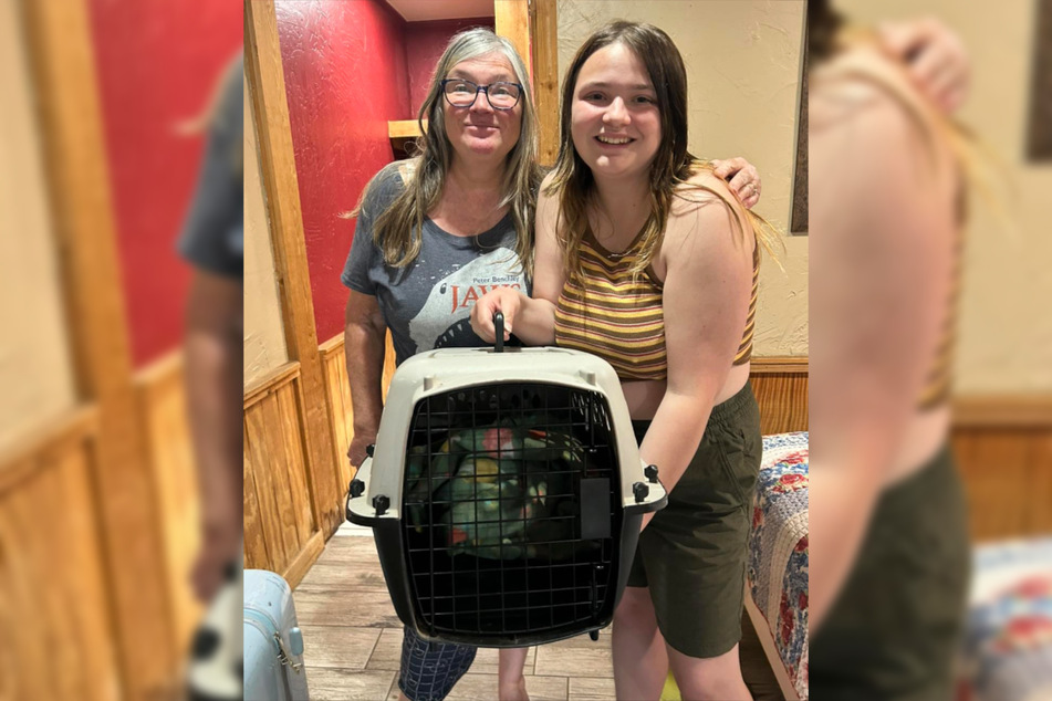 This mother and daughter duo was shocked to find a prairie dog in their hotel tub!