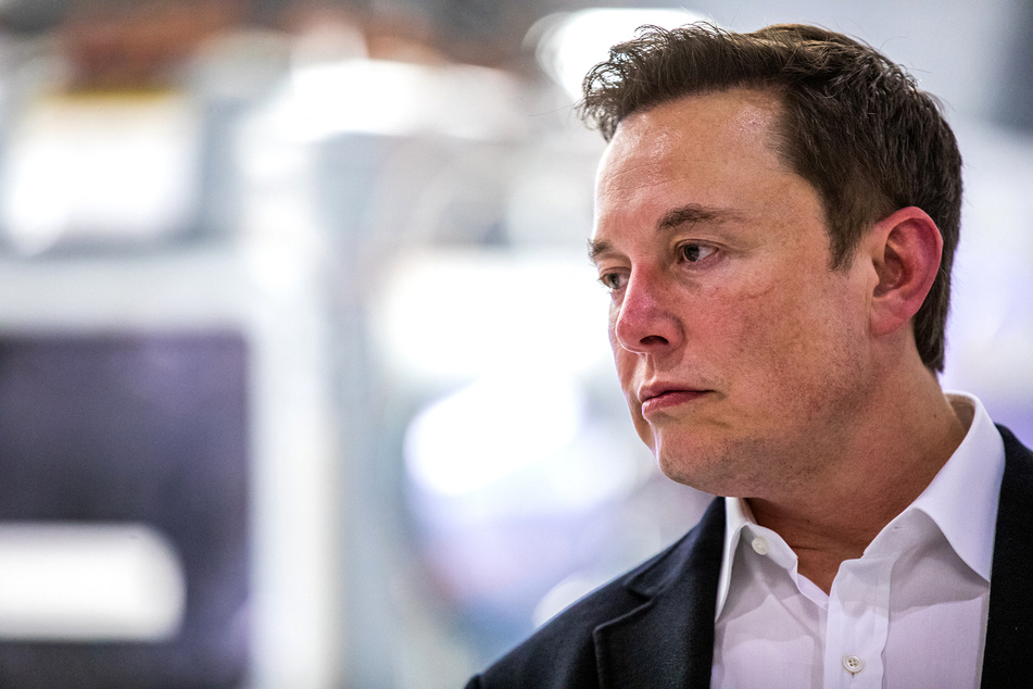 Elon Musk under government investigation over Twitter deal