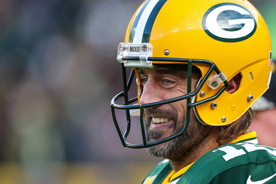Aaron Rodgers walks back Covid toe claim, calling it disinformation