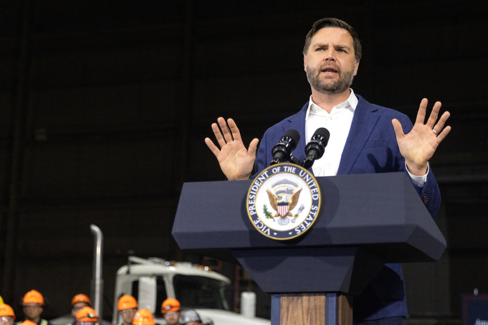 JD Vance steps up political attacks with indictment threats for Obama-era officials