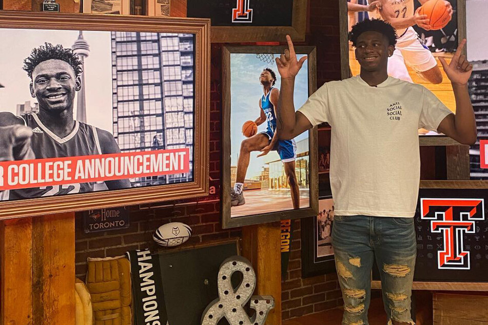 Elijah Fisher leaves high school early to play basketball and make history