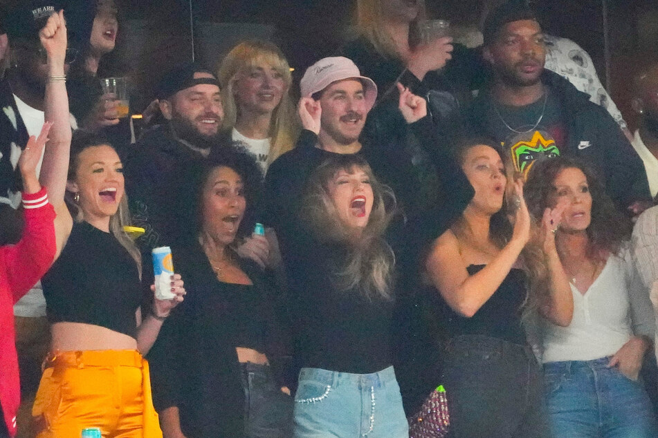Swift has at the Kansas City Chiefs' last two games to support Kelce.