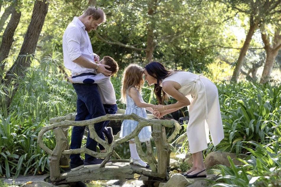 Prince Harry (l.) and Meghan Markle (r.) have enrolled their children in UK schools after moving across the pond. According to insiders, they're already ruffling feathers with fellow parents.