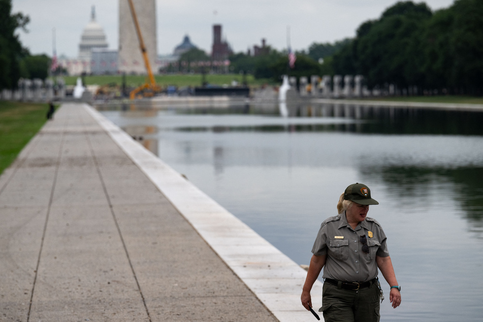 The Lincoln Memorial Reflecting Pool is being drained again following a major outbreak of green algae.