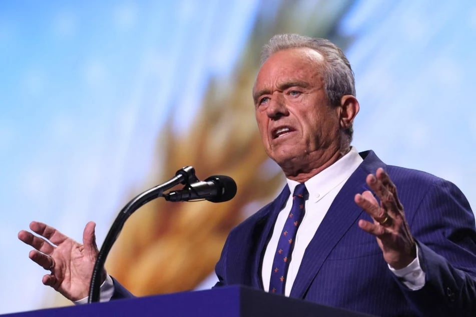 Robert F. Kennedy Jr. faces MAHA backlash over call to embrace AI for medical advice
