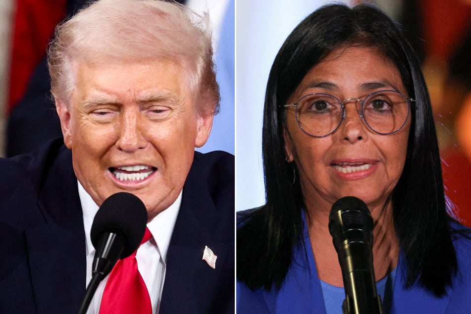 Venezuela's interim leader Delcy Rodriguez (r.) has urged Donald Trump to end sanctions and other measures aimed at the South American country.