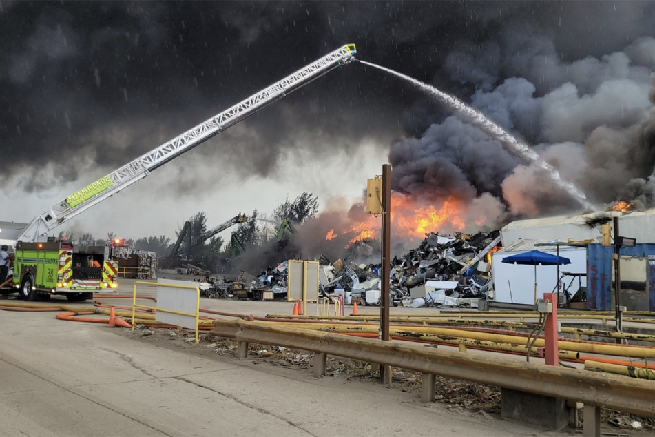 After a massive fire in the small town of Opa‑Locka destroyed an entire family business, the owner mourned his two dogs.