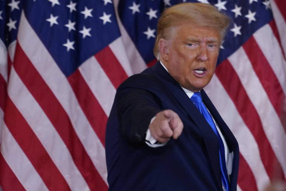Trump seemingly confirms rumors: "See you in four years"