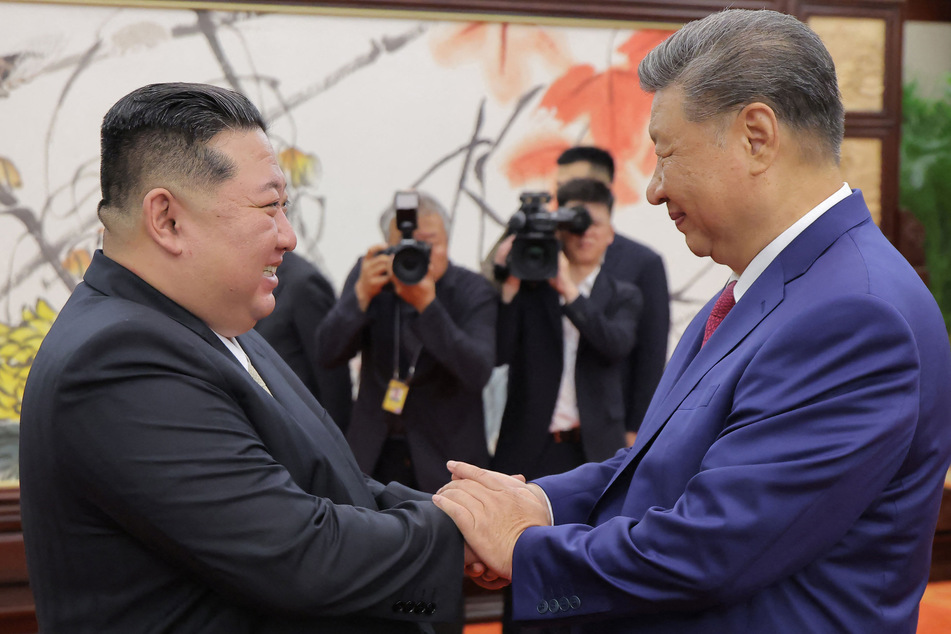 China seeks to strengthen ties with North Korea in opposition to US