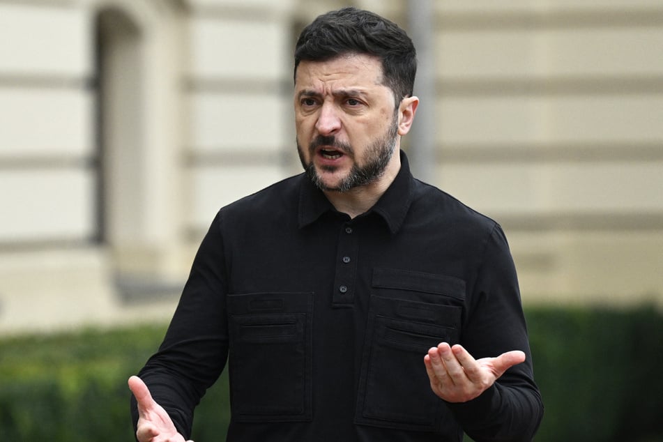 The US is still pushing for Kyiv to make big territorial concessions to Russia to halt the war that started with Moscow's February 2022 invasion, Ukrainian President Volodymyr Zelensky said Thursday.