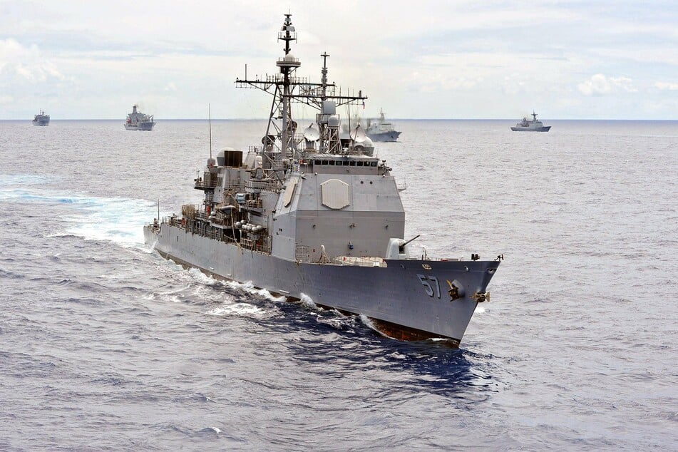 A Black sailor found a noose in his rack aboard the guided-missile cruiser USS Lake Champlain on January 26.