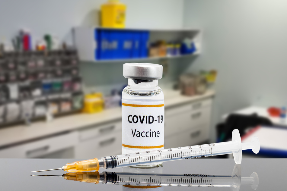 US advisory panel endorses Pfizer/BioNTech vaccine, setting stage for approval
