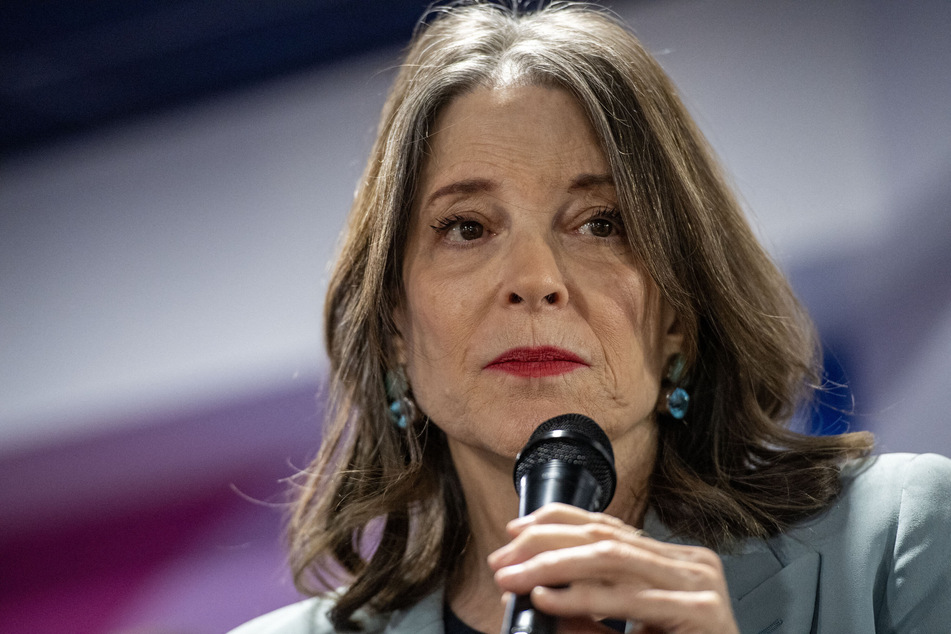 Williamson reversed her decision to suspend her candidacy in February and vowed to fight on in the primaries.
