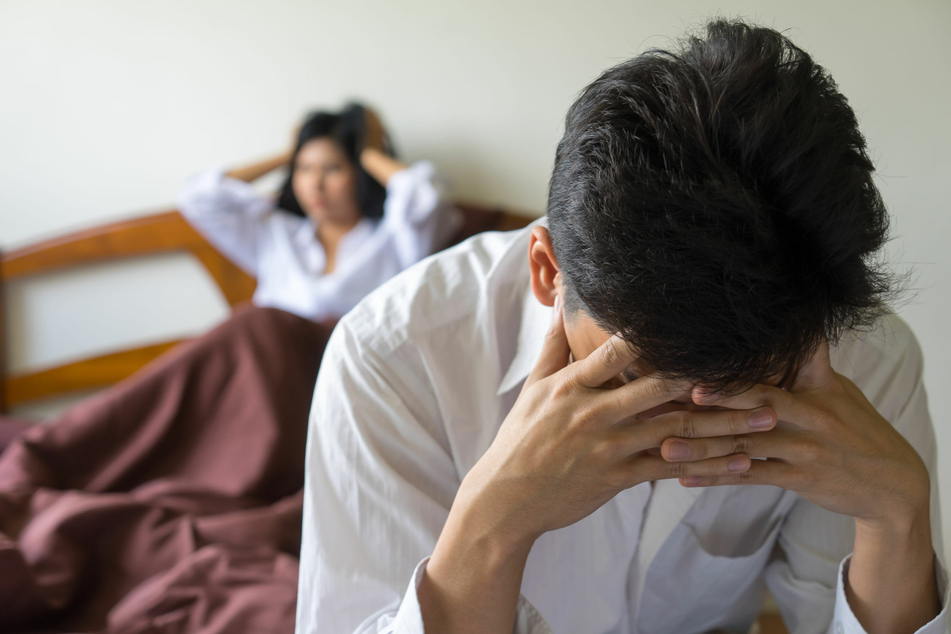 Man fears the bedroom because of his girlfriend's odd fetish