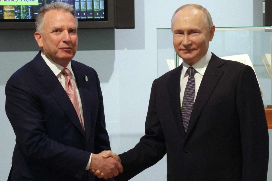 Trump tells Russia to "get moving" on ending the war in Ukraine as Witkoff meets Putin