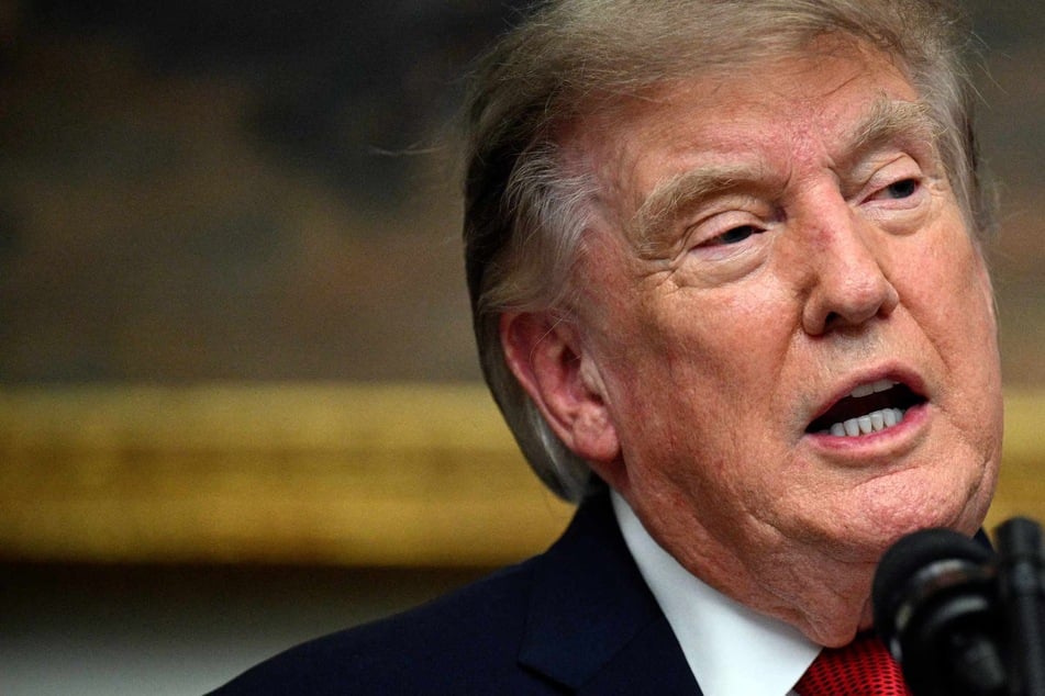 Trump asks Supreme Court to lift lower court's block of his mail-in ballot restrictions