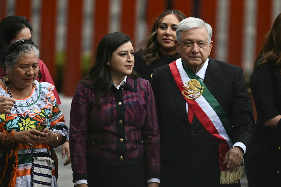 Former Mexican president slams Trump's "Hitlerian propaganda" amid skyrocketing tensions