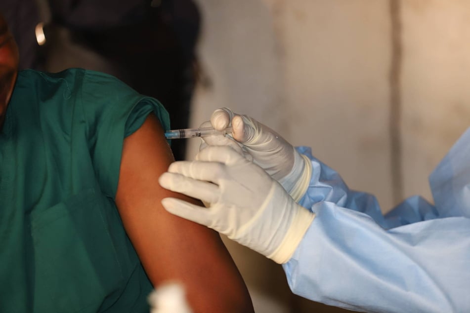 American doctor who got Ebola in DR Congo to be treated in Germany