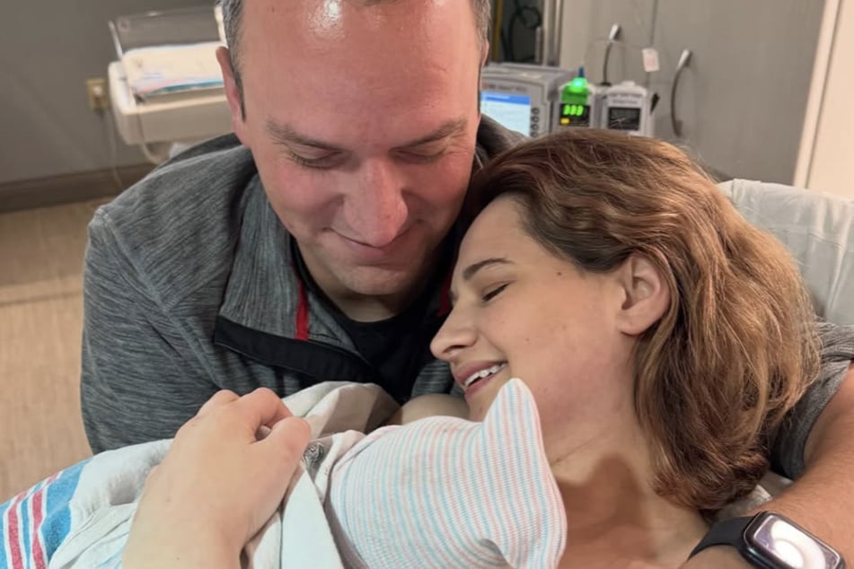 Ken Urker and Gypsy Rose Blanchard (r.) became parents to their daughter, Aurora, in December 2024.