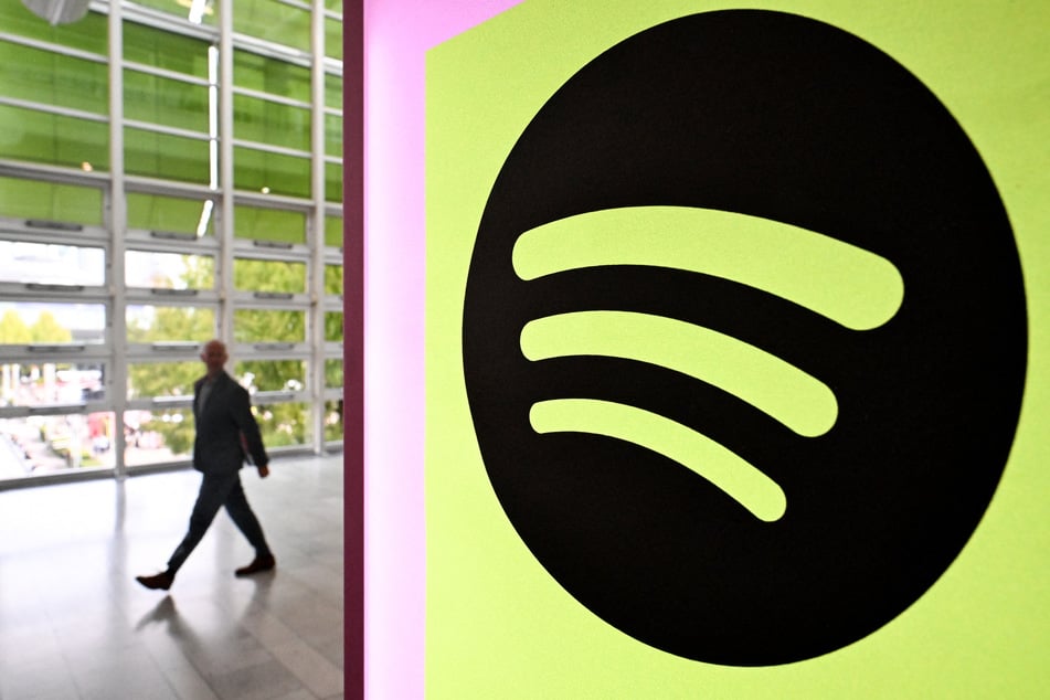 Spotify creates verification badge to distinguish human artists from AI music