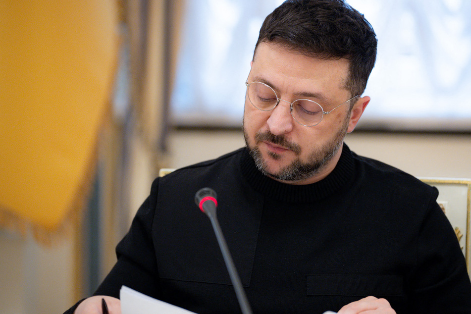 Zelensky presents new 20-point Ukraine peace plan drafted with US negotiators