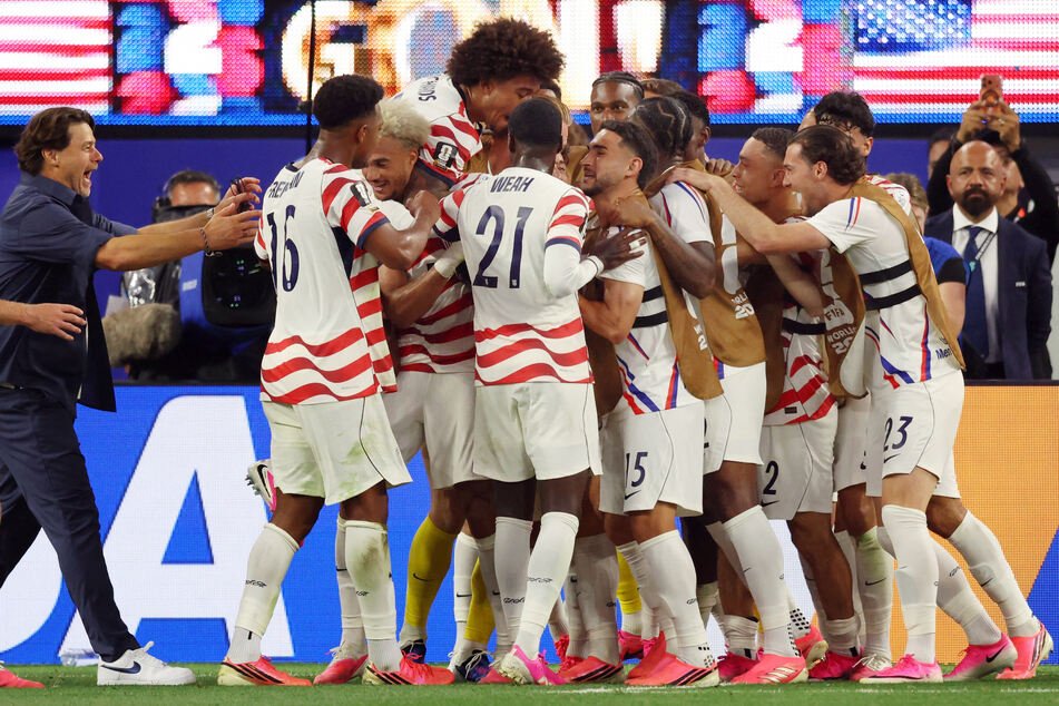 World Cup: USA thrash Paraguay in star-studded opener as Canada earn first-ever point