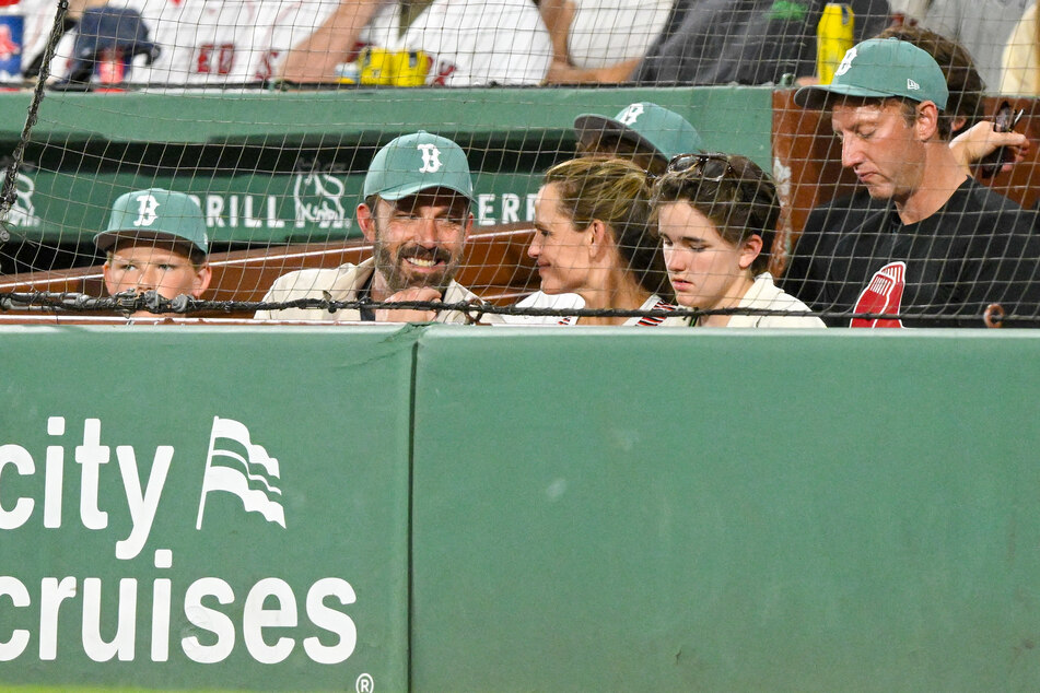 The former spouses and their children still spend time all together.