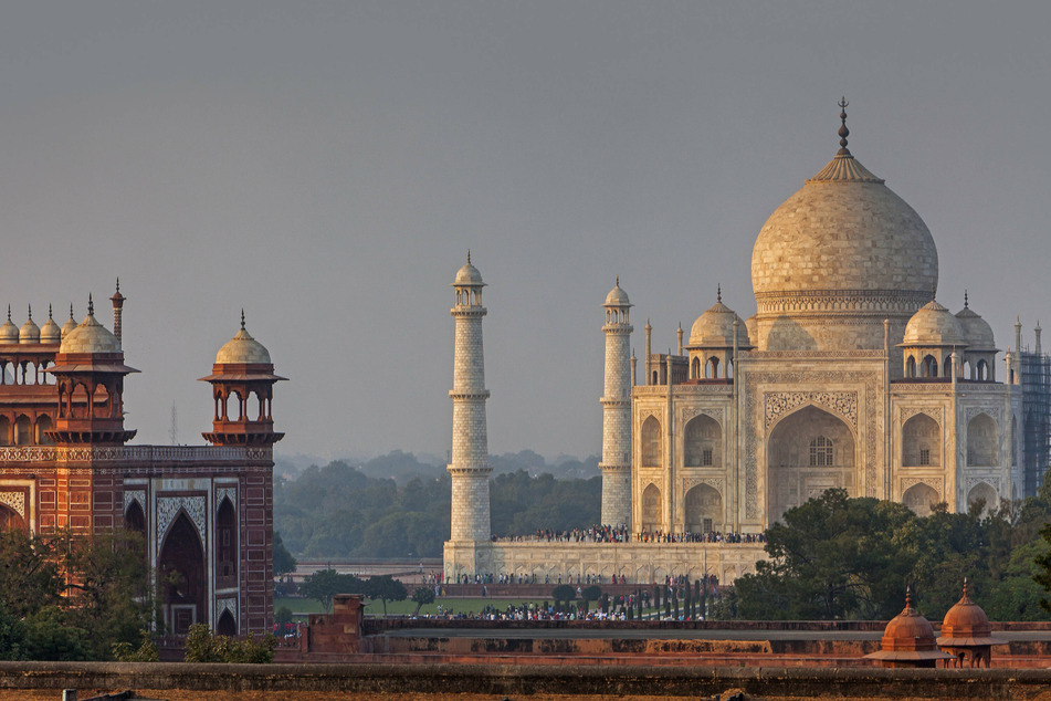 Hoax bomb threat triggers panic at India’s Taj Mahal