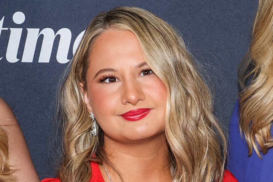Gypsy Rose Blanchard's partner and father of her child, Ken Urker, has died at the age of 34.