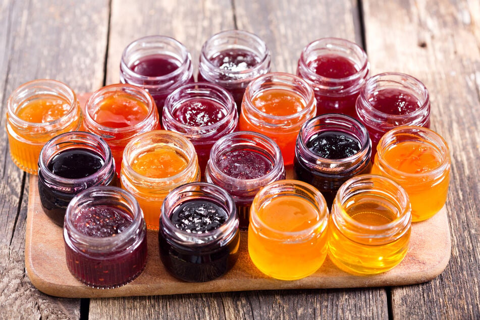 The difference between jam and jelly is significant.