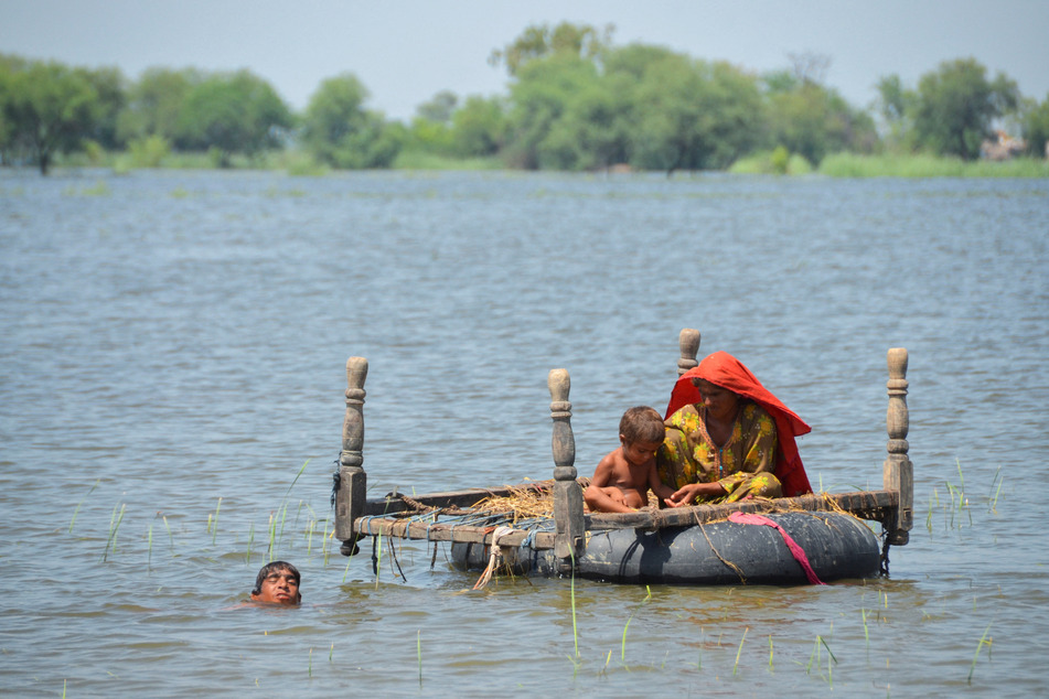 Pakistan floods: Millions being evacuated amid fresh deluge
