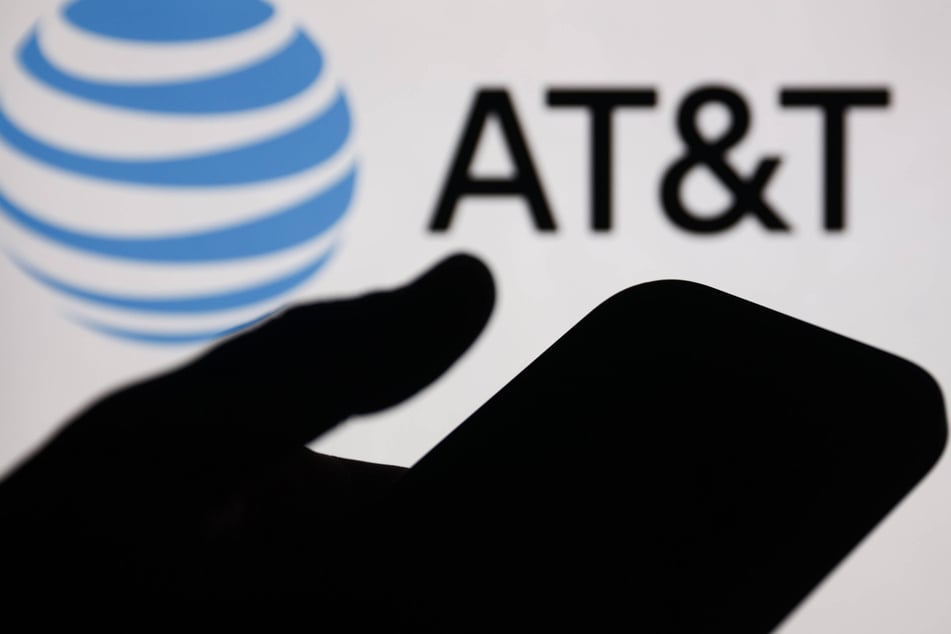 Cell phone service outages affected nearly 75,000 AT&T customers on Thursday.