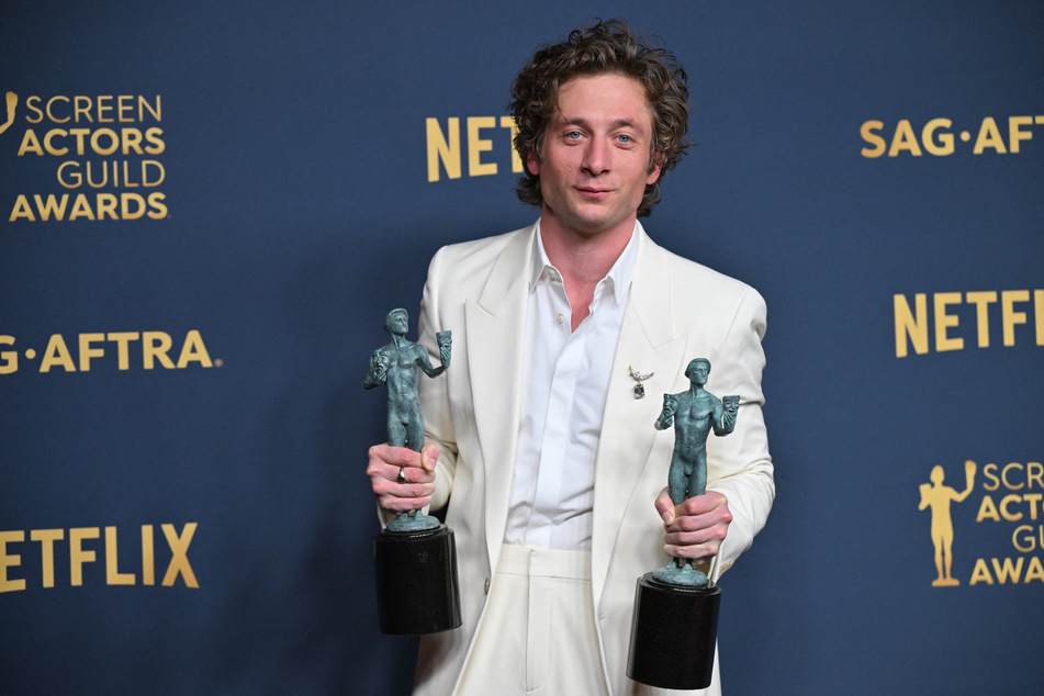 White has won multiple awards for his role on the hit Hulu show The Bear, but has no singing background.