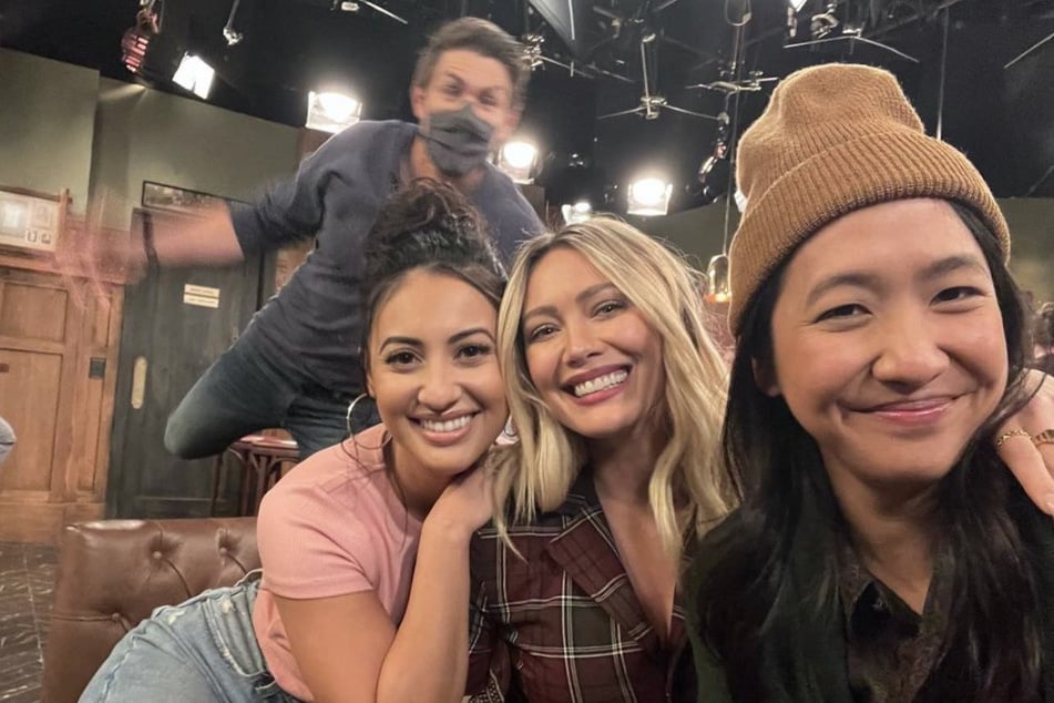 Fans react to newly dropped How I Met Your Father