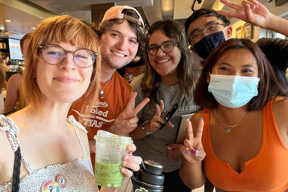 Starbucks workers hit the weekend with union wins in Texas, New York, and Utah