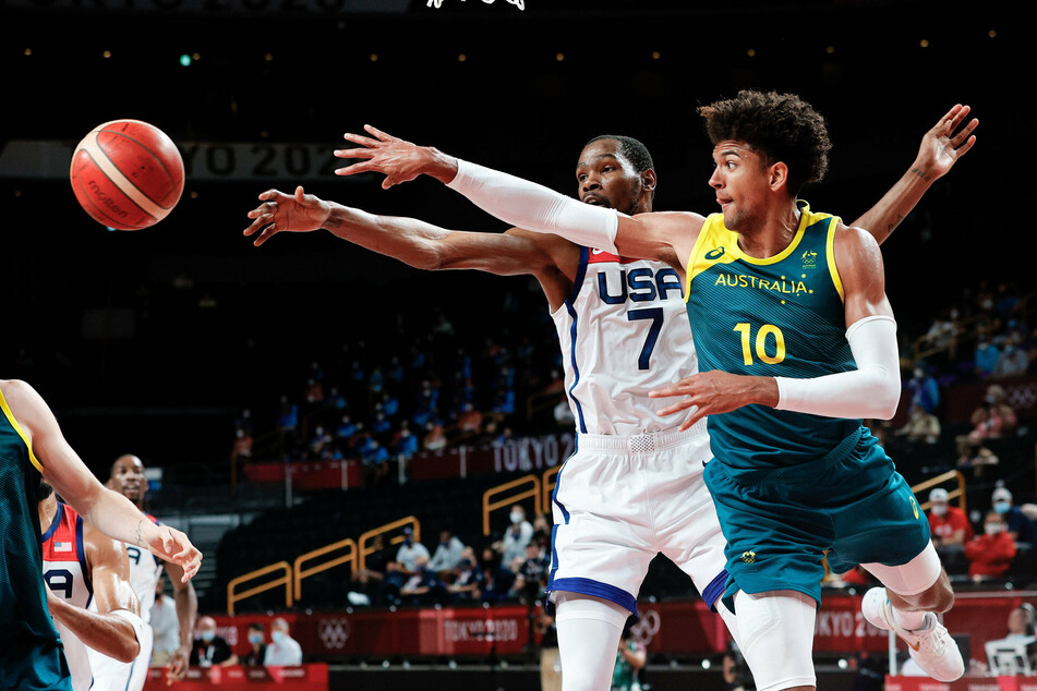 Olympics: United States rally to thrash Australia after men's basketball scare
