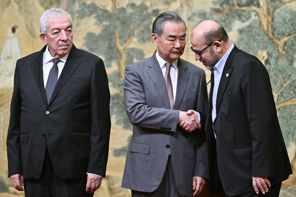 Palestinian groups announce historic agreement on national unity government for Gaza