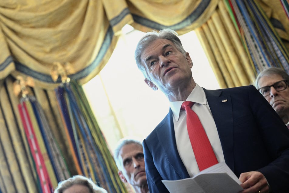 Dr. Oz wants Americans to work longer to help relieve the government debt