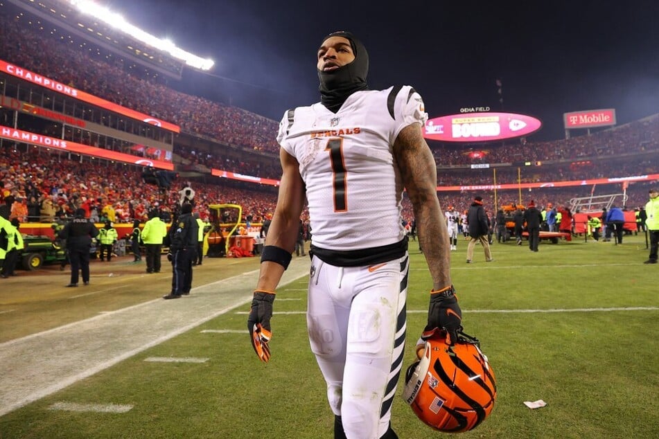 Ja'Marr Chase of the Cincinnati Bengals dazzled at the 2023 NFL Honors wearing a two-tone custom suit.
