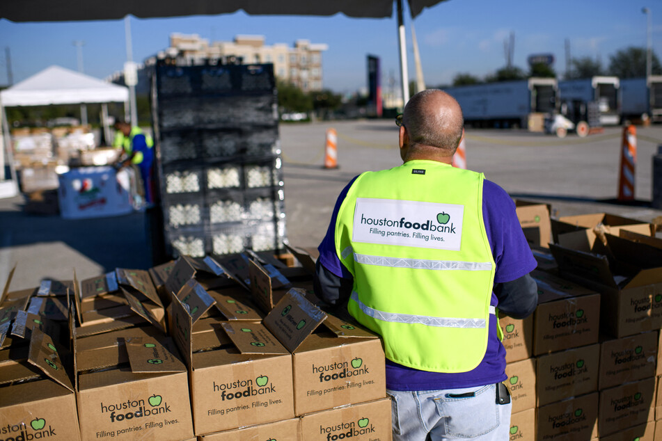 Houstonians speak out on dire risk of losing food aid during government shutdown: "I can't eat"